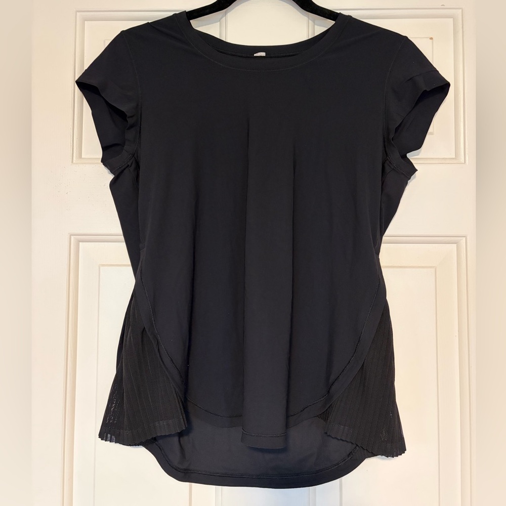 Lululemon Athletica Just Pleat It Black athletic top - Picture 4 of 6